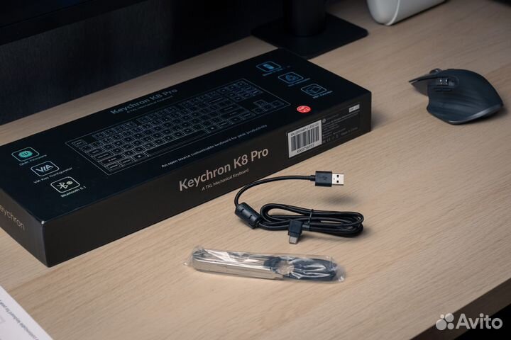 Клавиатура Keychron K8 Pro (Gateron G Pro Red), но