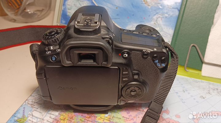 Зеркальный фотоаппарат Canon eos 60D