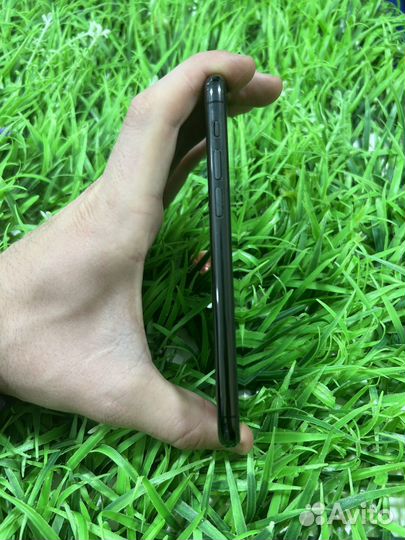 iPhone 11 Pro, 64 ГБ