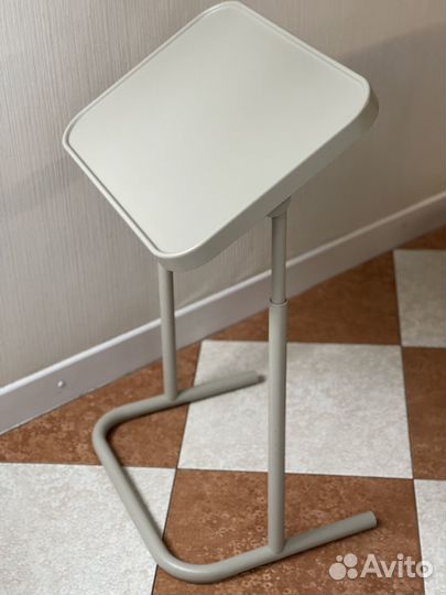 Столик IKEA прикроватный приставной для ноутбука