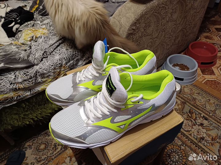 Кроссовки Mizuno