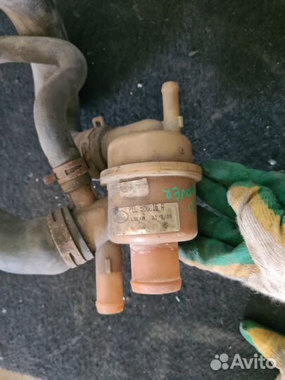 Корпус термостата Land Rover Discovery 3 2005