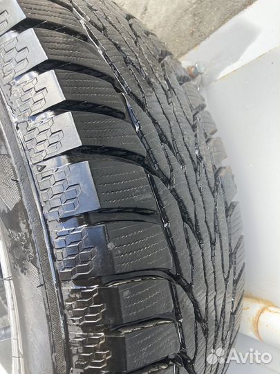 Комплект зимних колес r18 на Mitsubishi