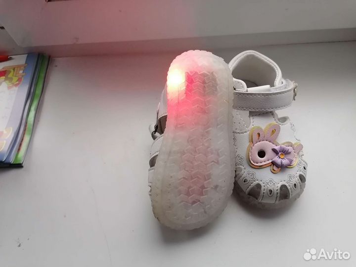 Босоножки для девочки