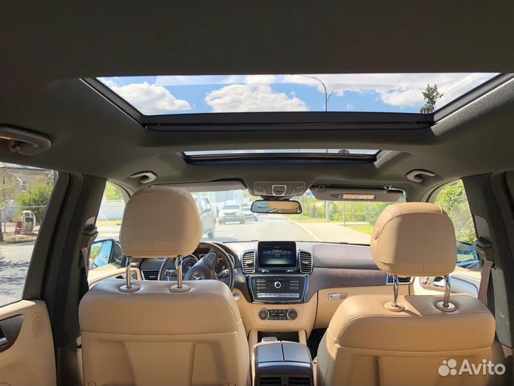 Аренда Mercedes GLS с водителем