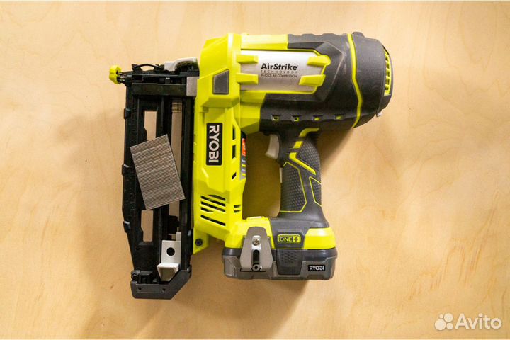 Новый нейлер Ryobi R18N16G-0