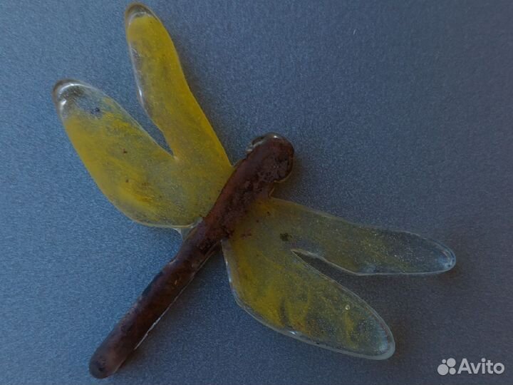 Стрекоза из эпоксидной смолы