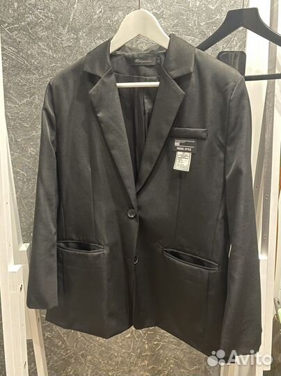 Пиджак чёрный