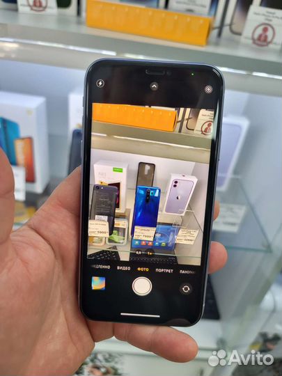 Смартфон б/у Apple iPhone 11 128Gb Purple