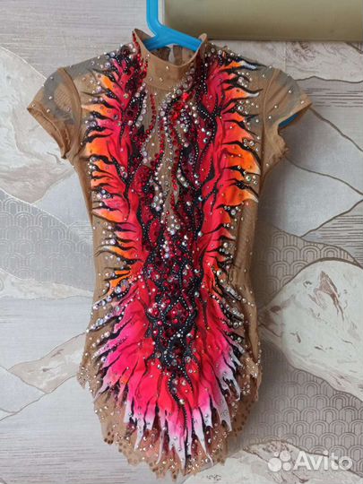 Купальник для художественной гимнастики