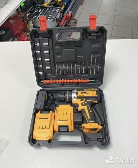 Шуруповерт DeWalt 21V