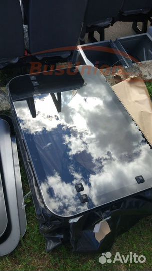 Стеклянный аварийный люк 53*82 в салон автобуса