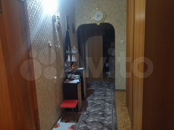 2-к. квартира, 69,8 м², 2/5 эт.