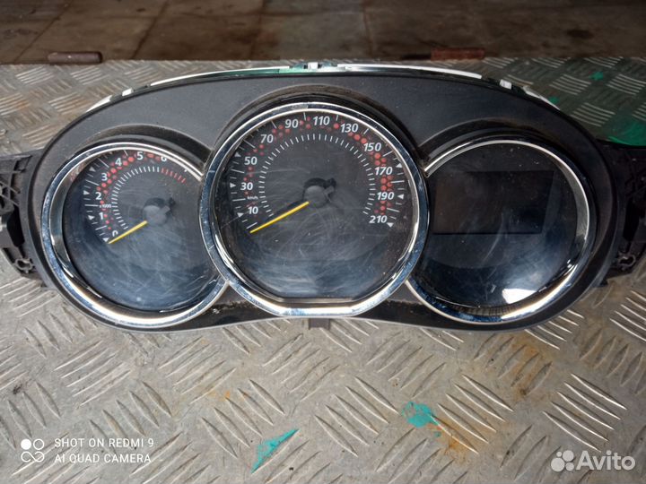 Щиток приборов Renault Sandero Stepway