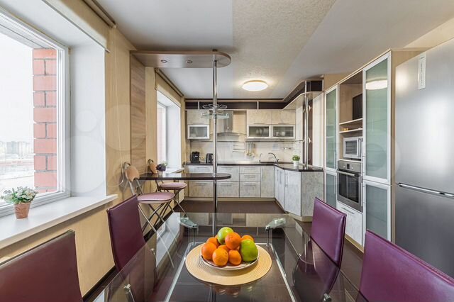 3-к. квартира, 90 м², 10/12 эт.
