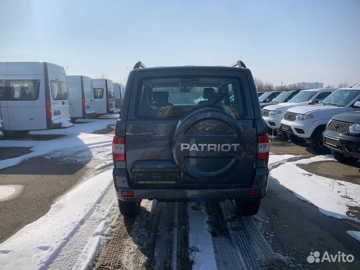 УАЗ Patriot 2.7 МТ, 2024