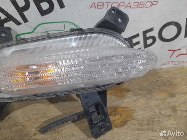 Указатель поворота передний правый Kia Cerato 4