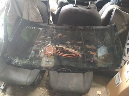 Mercedes e-class w211 стекло двери багажника