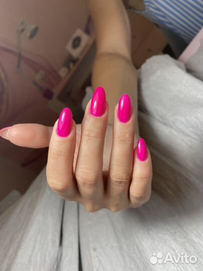 Маникюр и педикюр с выездом на дом