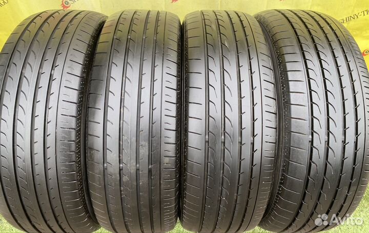Yokohama BluEarth RV-02 205/60 R16