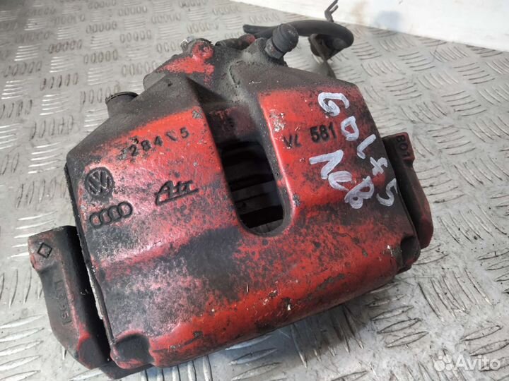 Суппорт передний левый Volkswagen Golf V 2.0