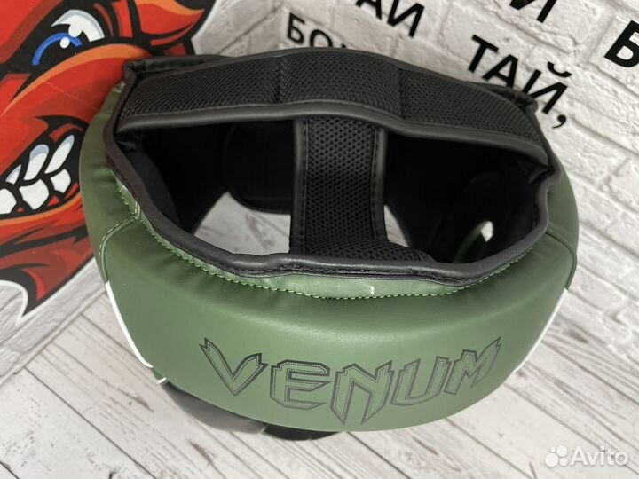 Боксерский шлем