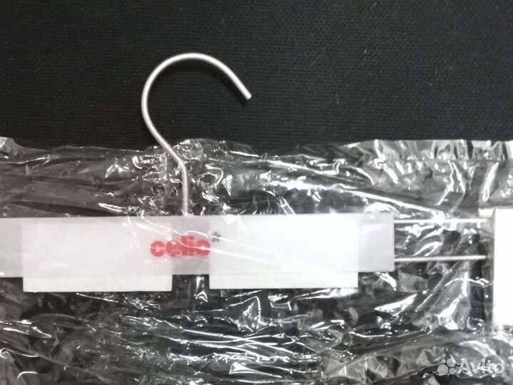 Вешалка с зажимами. Металлическая. 30 штук