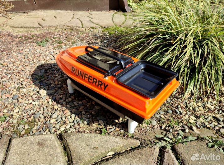 Прикормочный карповый кораблик Ранферри Atom