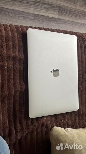 Apple macbook m1