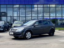 Opel Astra 1.6 AMT, 2012, 181 600 км, с пробегом, цена 529 000 руб.