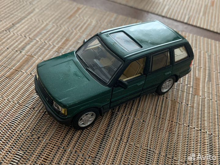 Range rover 1/43 cararama