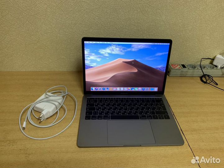 MacBook Pro（13インチ,2017,Thunderbolt 華々しい 3ポートx 2）256GB  