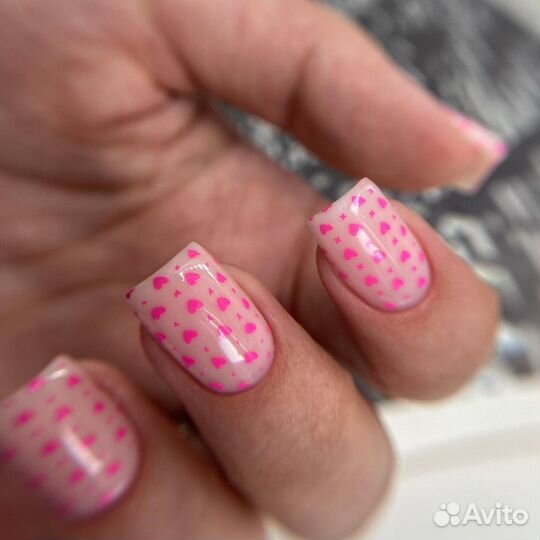 Мастер маникюра и педикюра