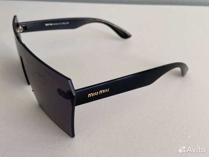 Солнцезащитные очки