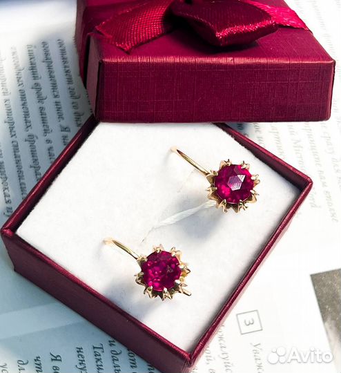 Золотые серьги с корундом \583\ Т12210