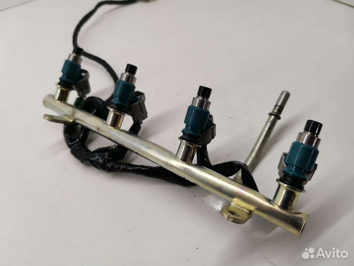 Топливная рампа форсунка Yamaha YZF-R6 06