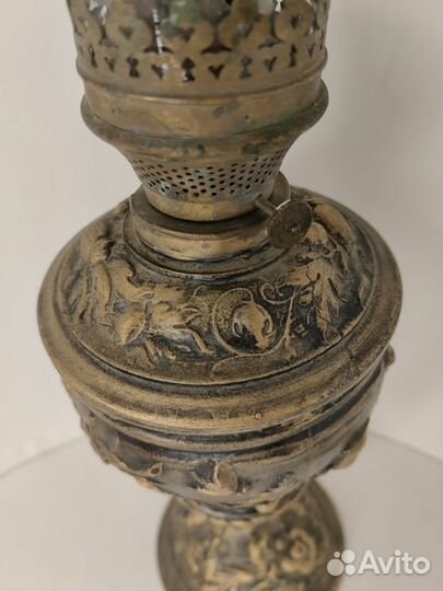 Керосиновая лампа