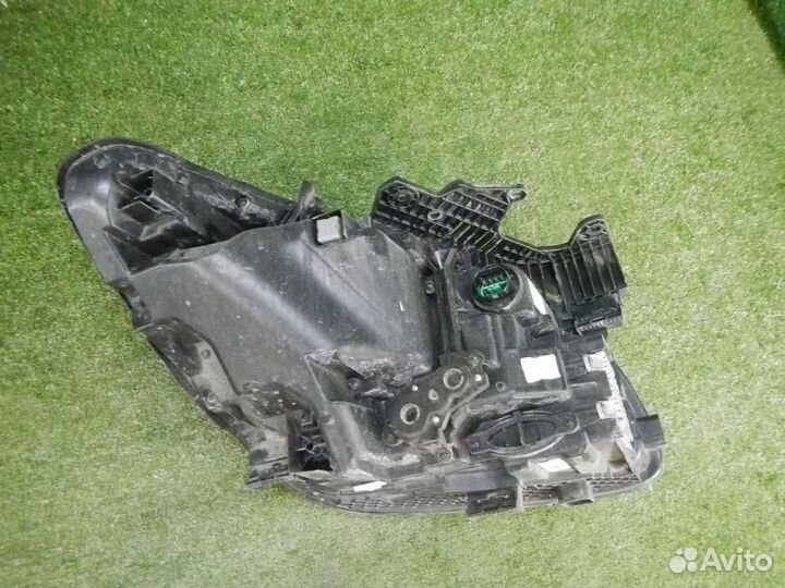 Фара левая Kia K900