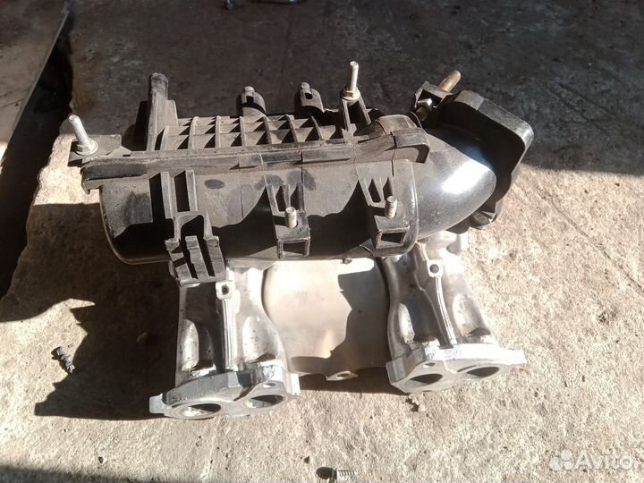 Коллектор впускной 1,6 л. 8 кл. 11183