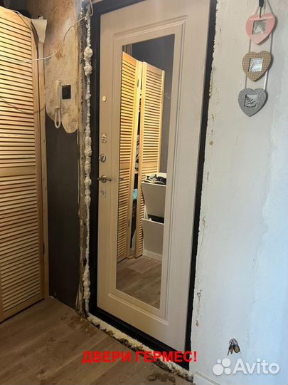 Толстая входная дверь с отличной шумоизоляцией