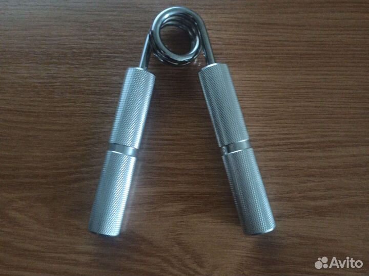 Эспандер кистевой torneo