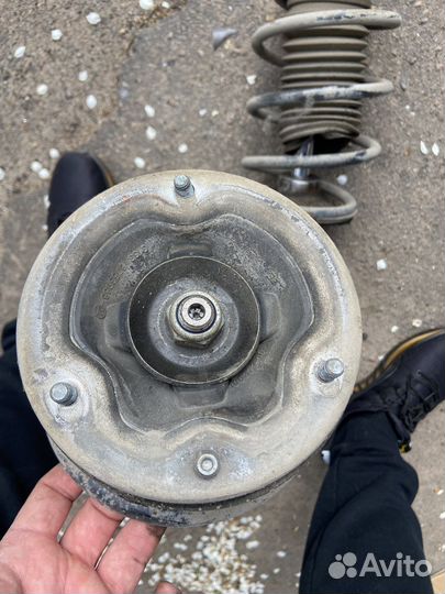 Стойки передние bmw e65 e66