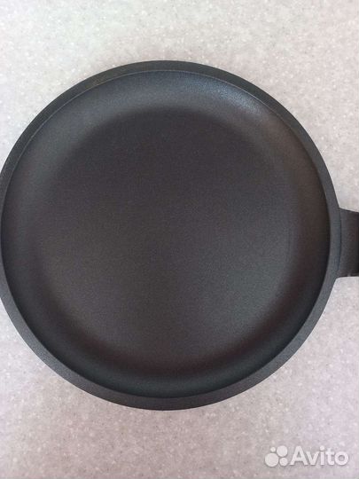 Чугунная сковорода