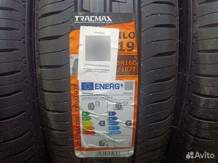 Tracmax X-Privilo RF-19 215/65 R16C