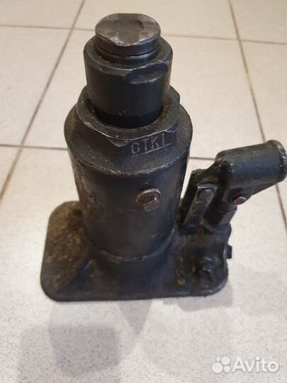 Домкрат бутылочный гидравлический советский