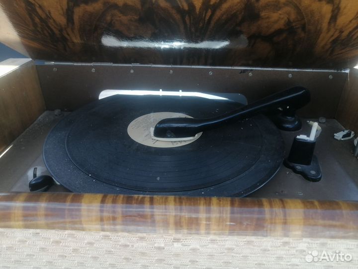 Радиола СССР Аккорд Вэф 1955 года