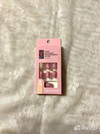Ногти самоклеющиеся новые