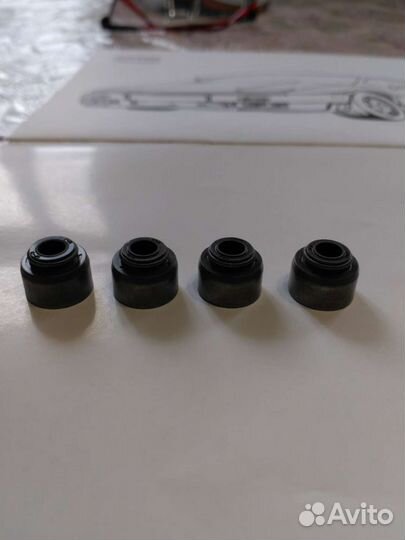 Маслосьемные колпачки акцент и сухари клапана