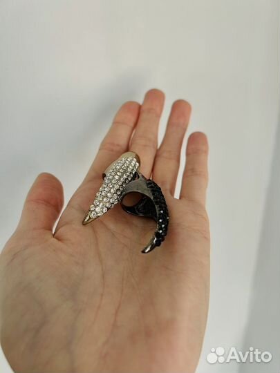 Кольцо с камнем