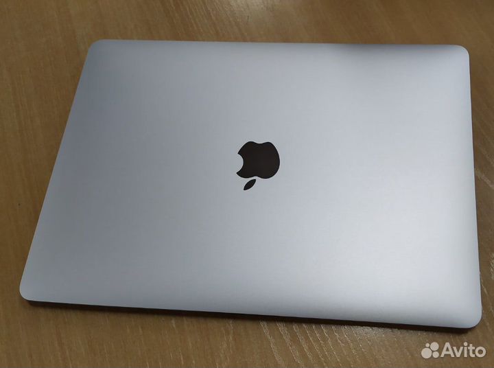 MacBook Air 13 2020/i3/8GB/Intel Hd/256GB SSD/13.3